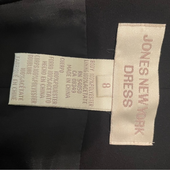 Little black dress. Size 8. Jones New York. - Picture 3 of 3